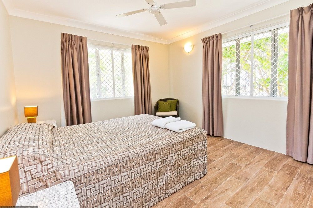 Silver Sands Apartments Hervey Bay Buitenkant foto